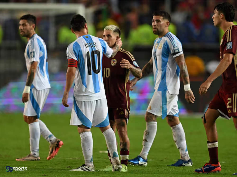 Foto: Messi y Soteldo luego del partido entre Venezuela y Argentina.