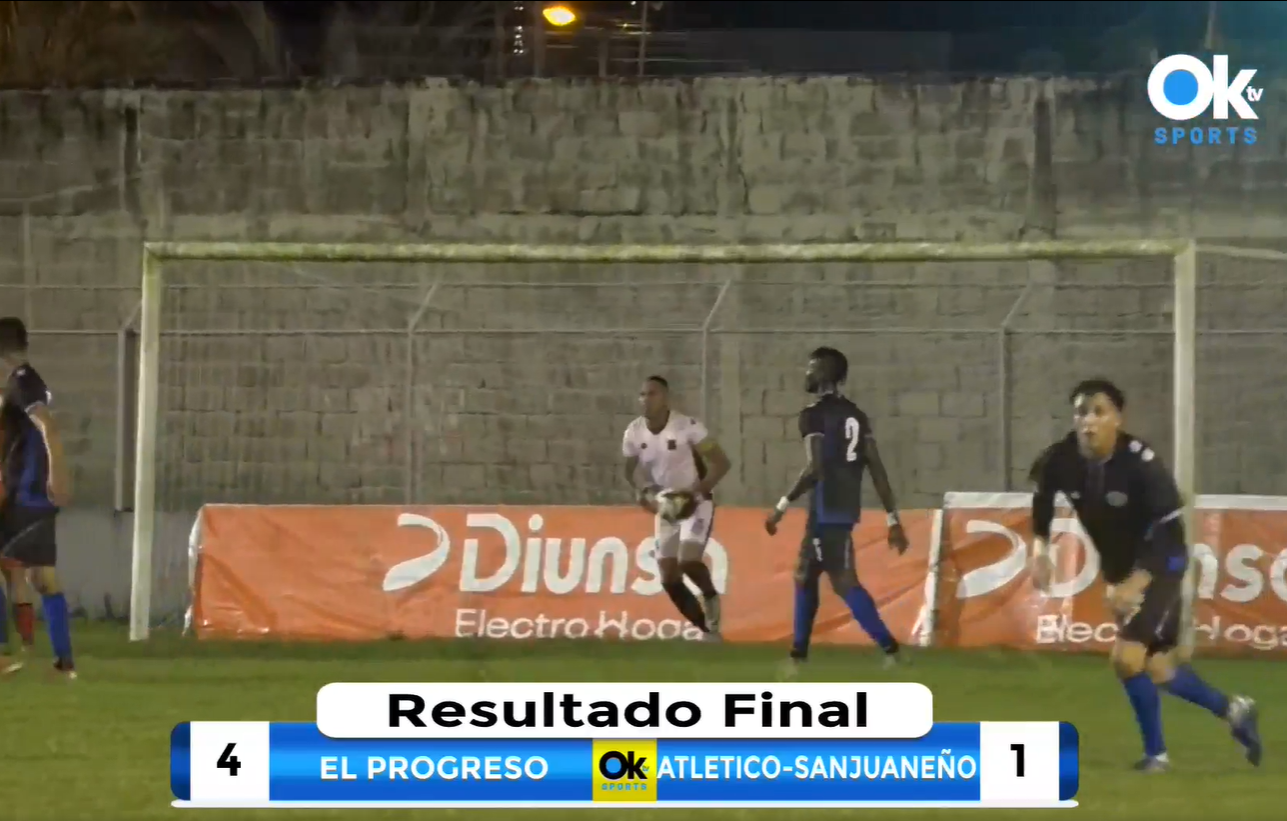 Juan Serrano guardameta barranqueño. Partido vs. Sanjuaneño. Fecha 1